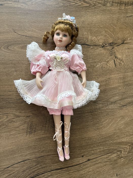 Papusa portelan balerina 41cm
