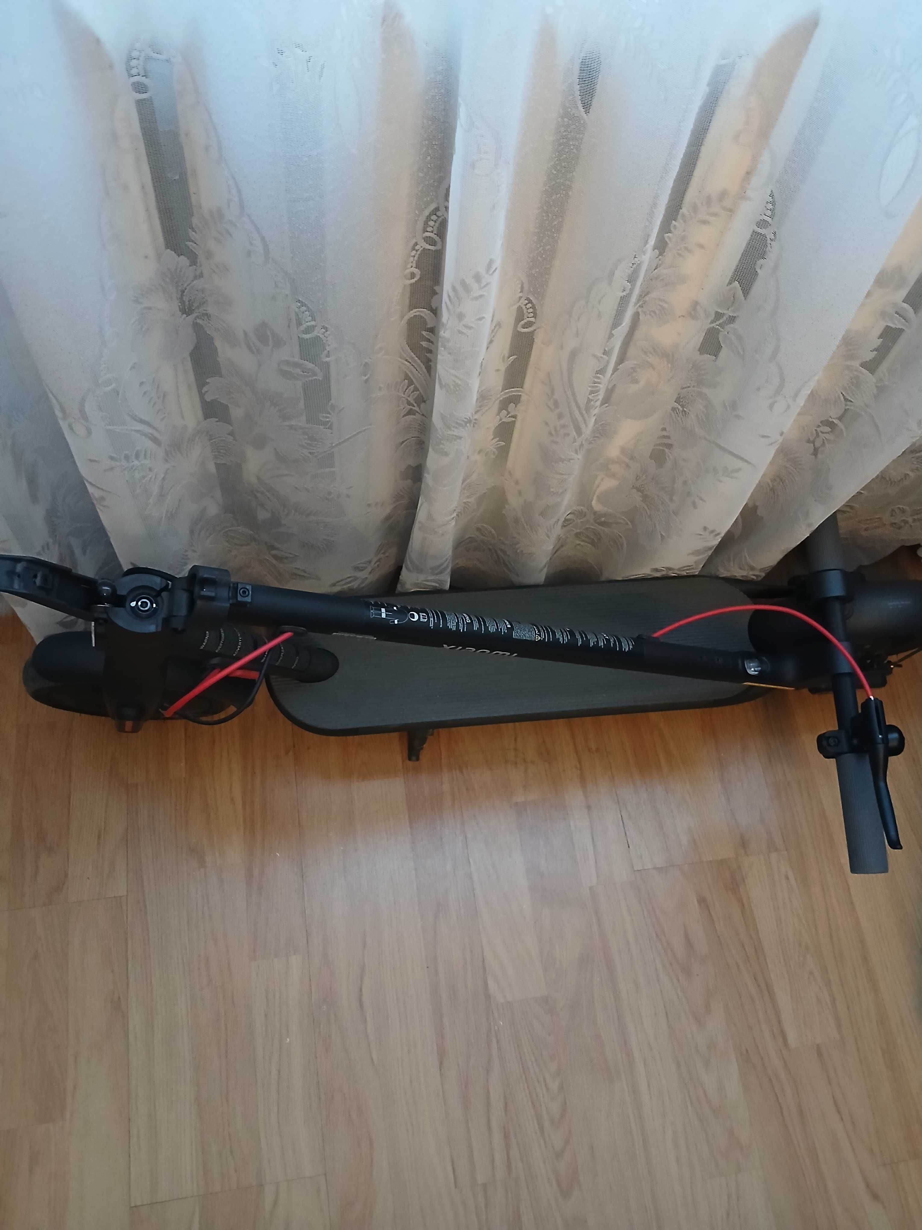 Тротинетка Xiaomi 4 Lite