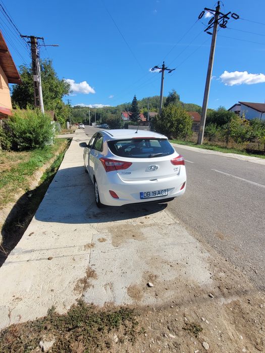 Hyundai i30. 16 CRDI