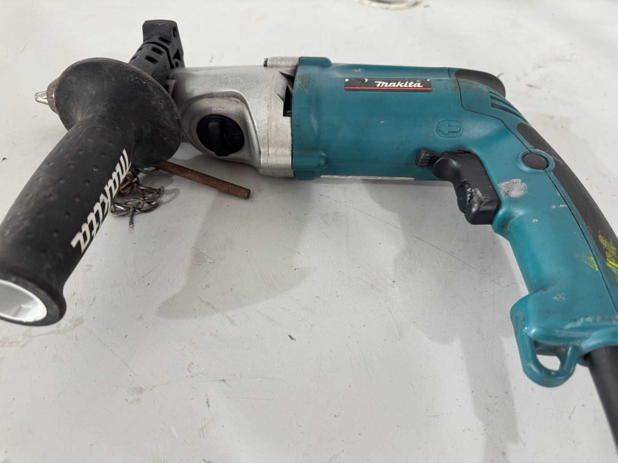 Бормашина - Makita 720  W