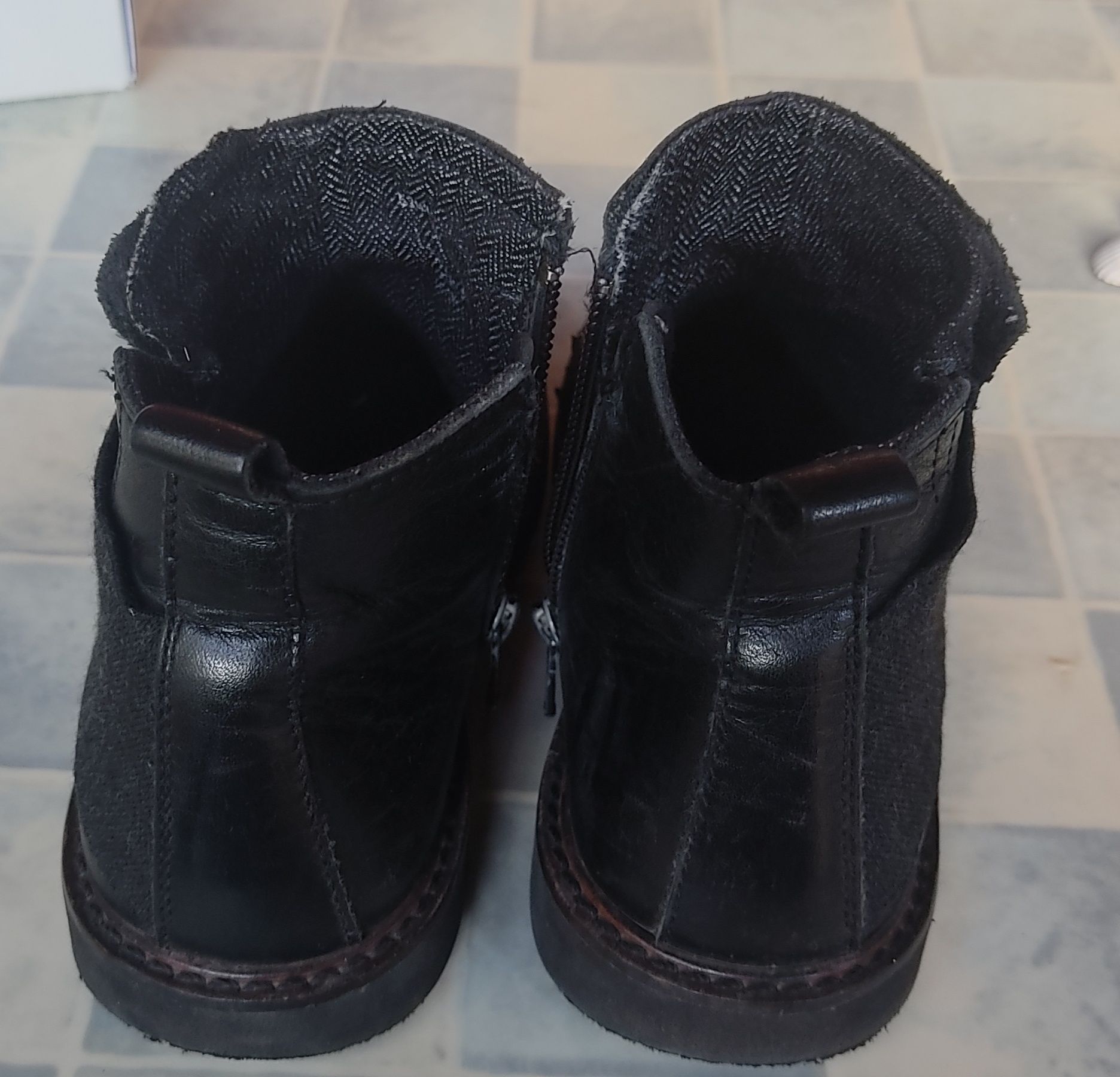 Боти ZARA номер 32