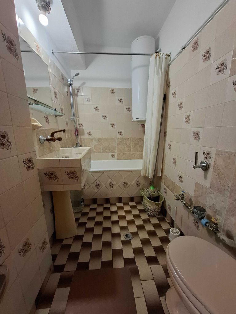Дава се под наем Тристаен апартамент в Севлиево - 74 кв.м за 204 € - Снимка #12