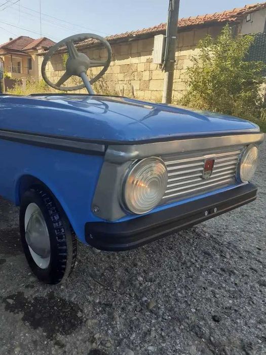 Детска кола Москвич