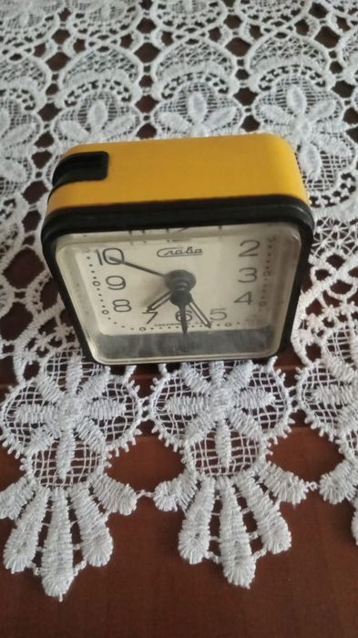 Продам будильник малогаборитный