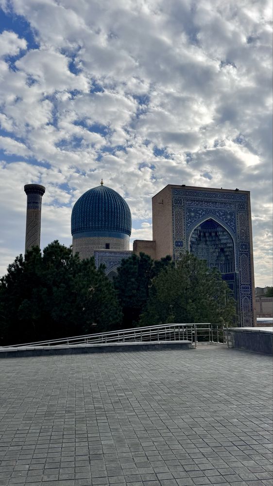 English speaking guide in historical city of SAMARKAND, UZBEKISTAN