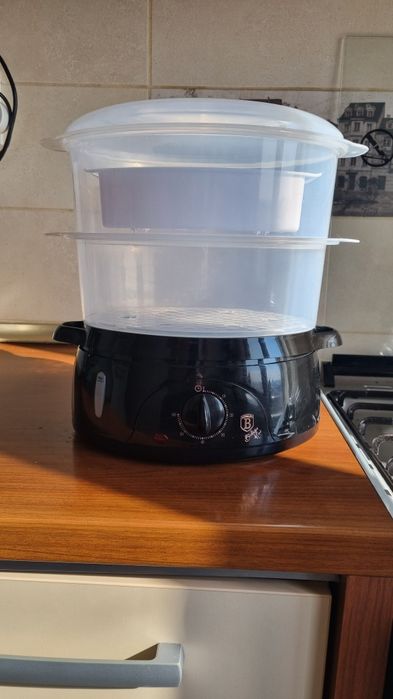 Aparat pentru gatit la abur