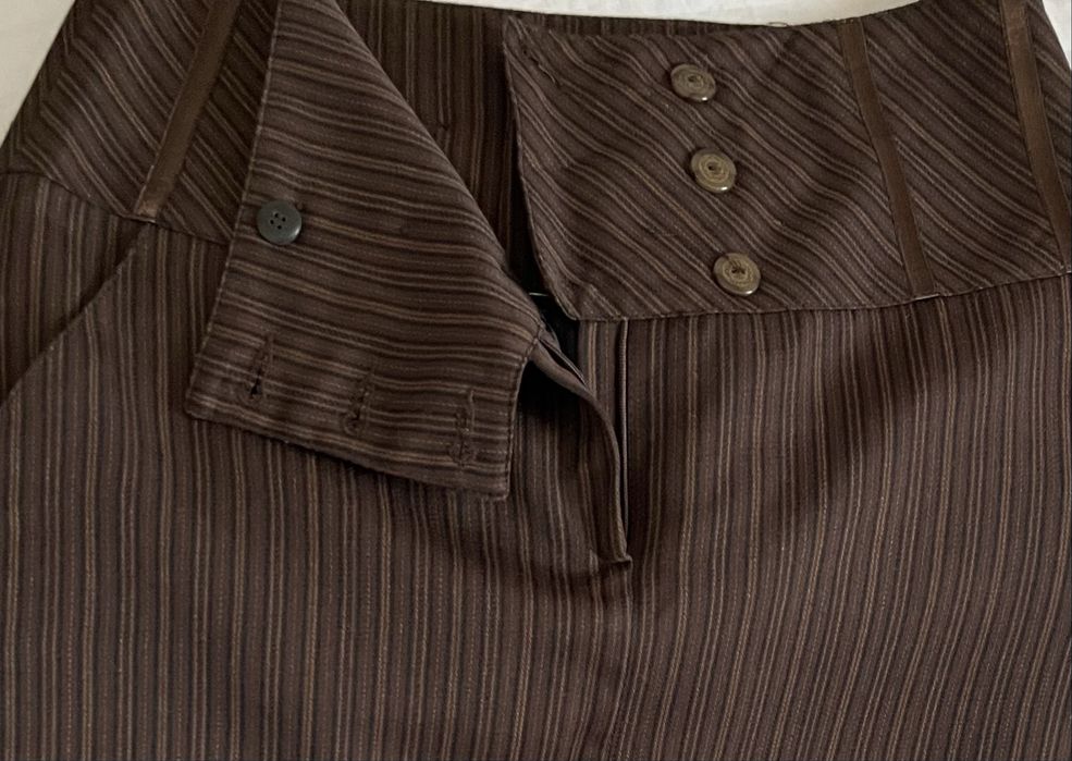 Fusta office, talie inalta