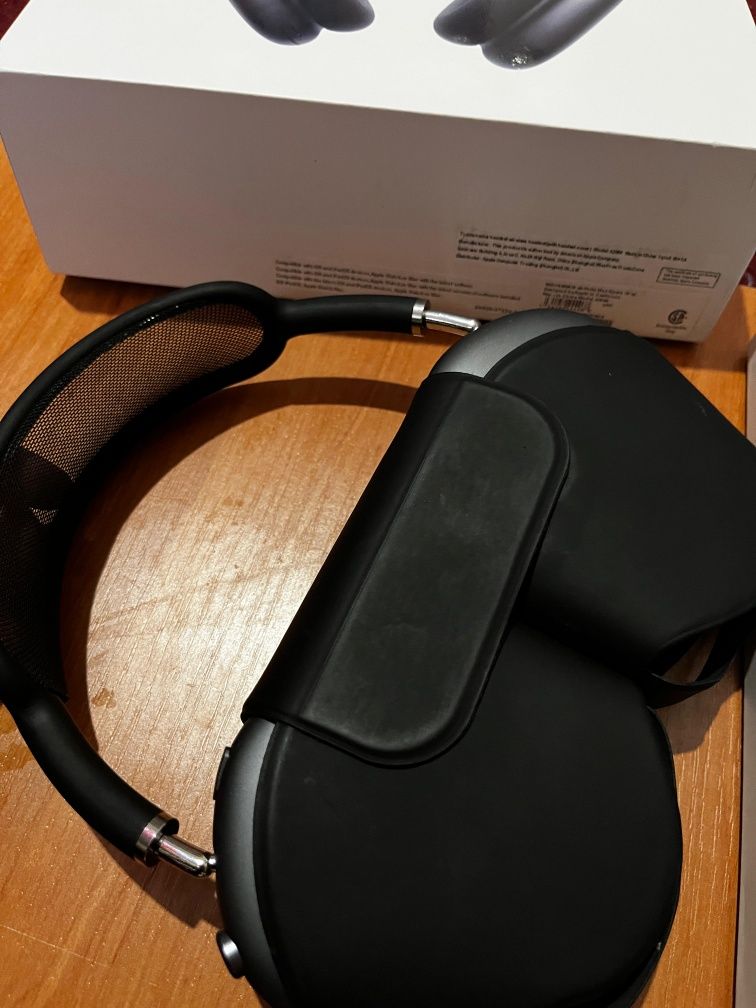 Продам airpods max