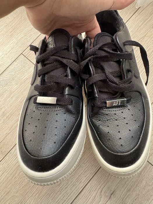 Nike air force 1+ new balance