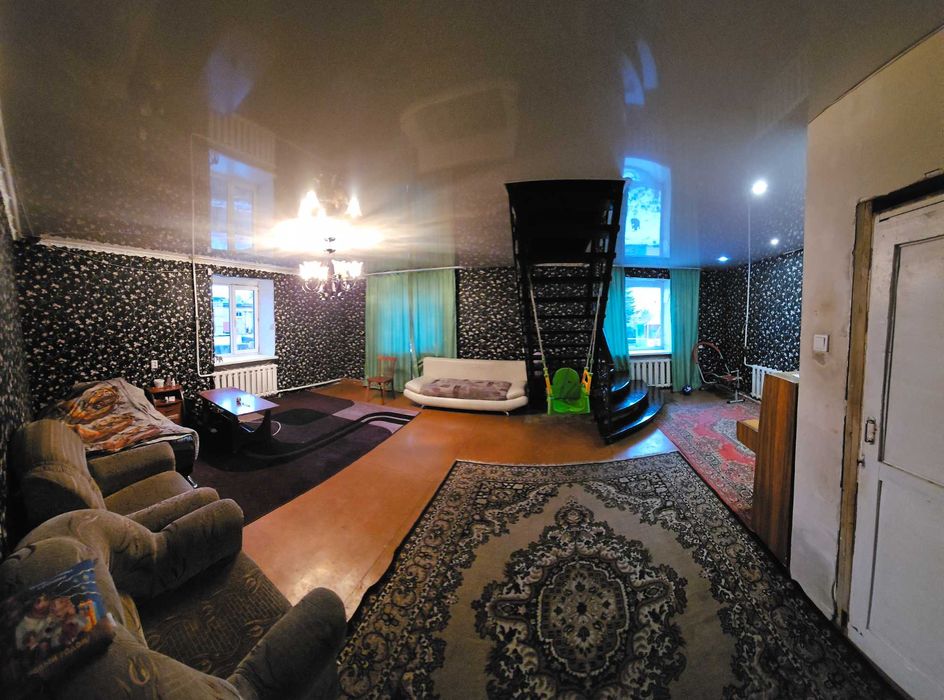 Дом кирпичн 5-комн, 3х-этажн на Аблакетке