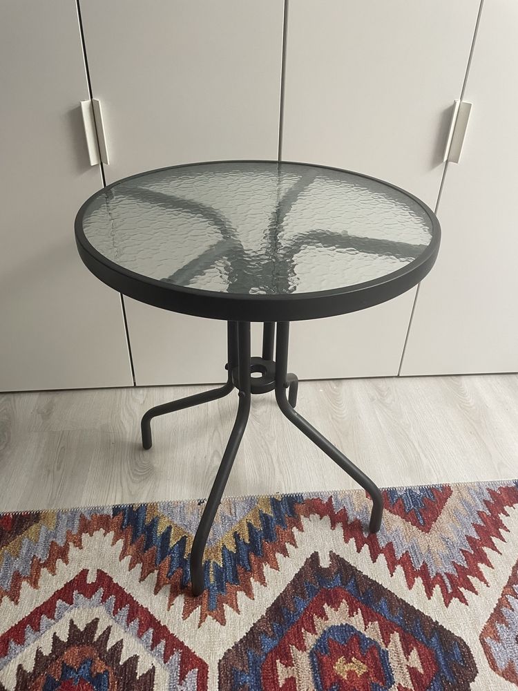 Masa terasa metal cu blat de sticla