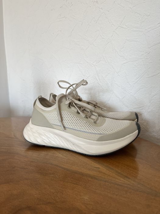 спортивные кроссовки oysho