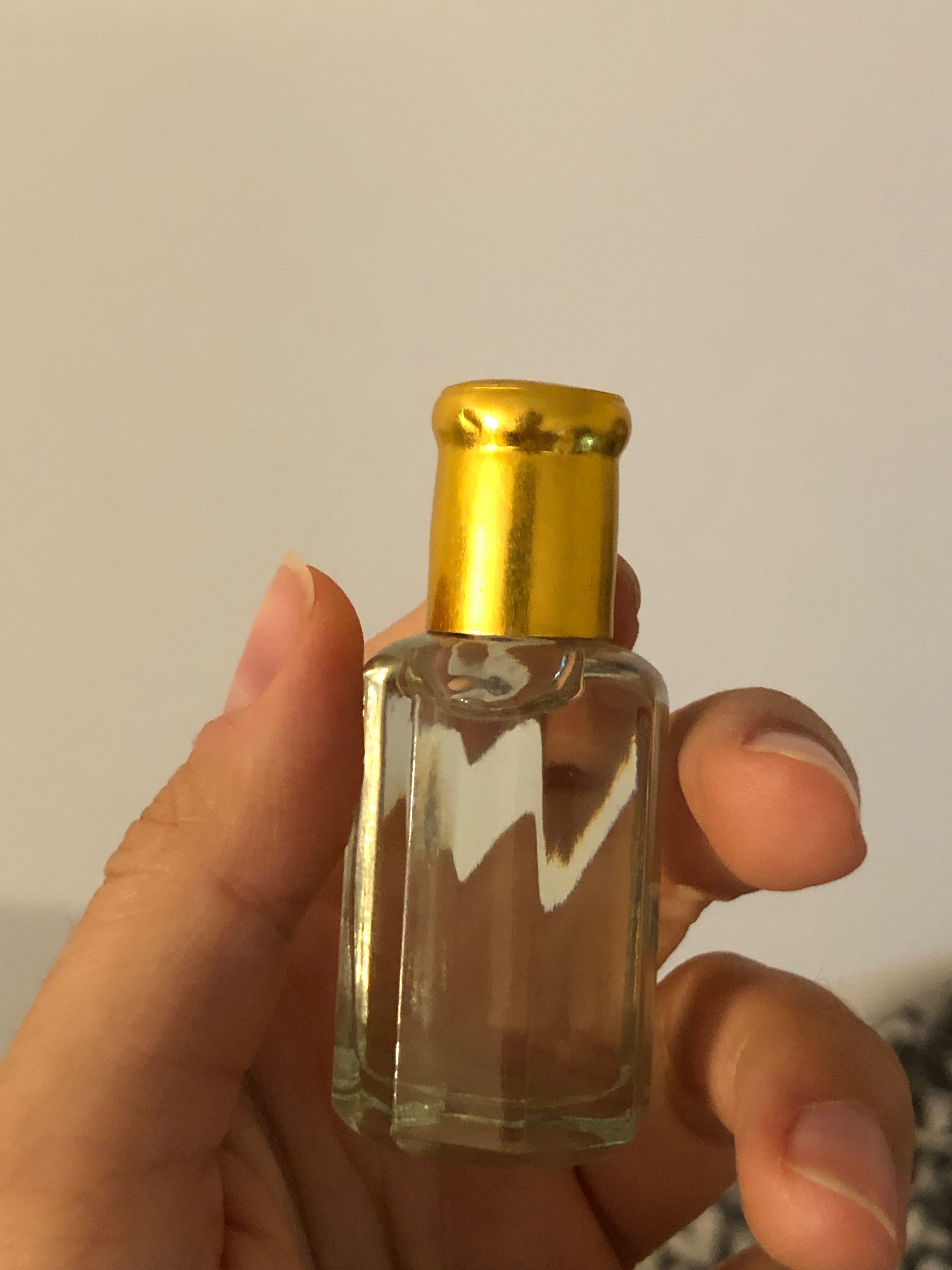 Парфюми и парфюмни масла
