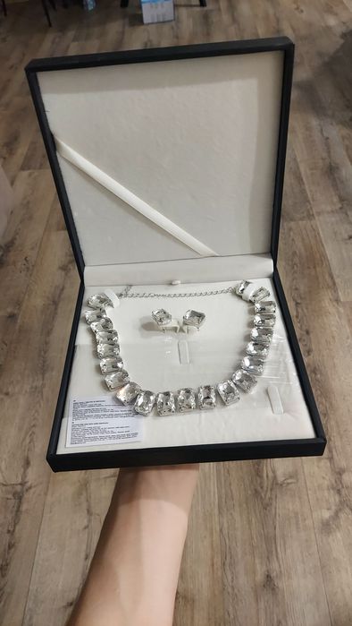 Продам новое колье Mary Kay