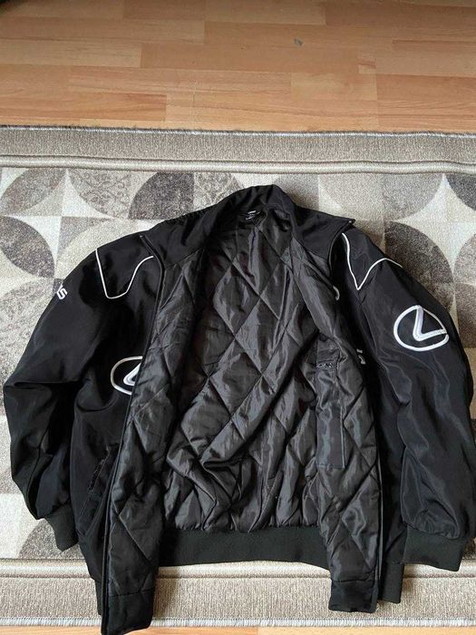 Vând geaca Lexus mărimea M