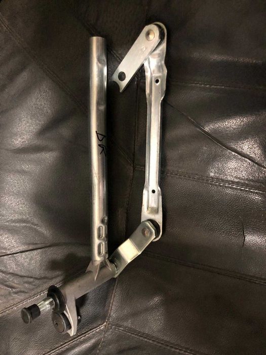 Brat stergator stganga sau dreapta VW Golf 6 plus 5M0955601; 5M0955602