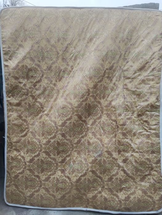 Продам два матраса