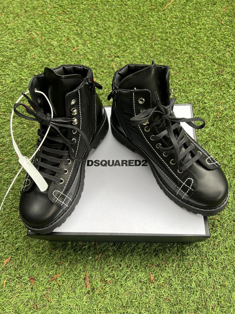 Vand ghete Dsquared2 originale noi!