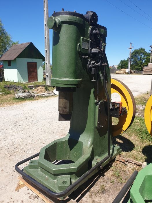 Vand ciocan pneumatic de forja CFA 80