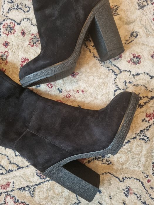 Продам шикарные ботфорты зимние