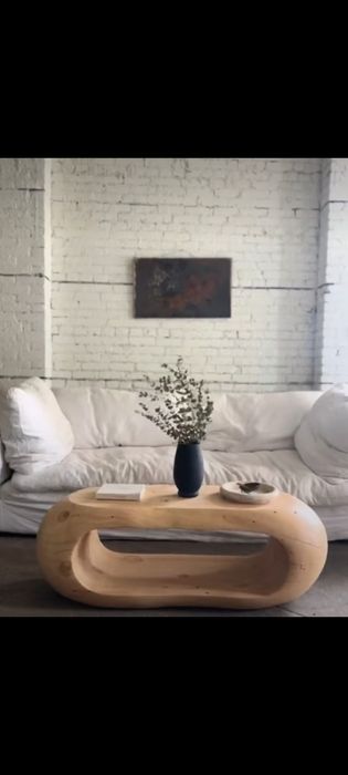 Obiecte din lemn masiv – scaune, tabureți și piese de decor unicat