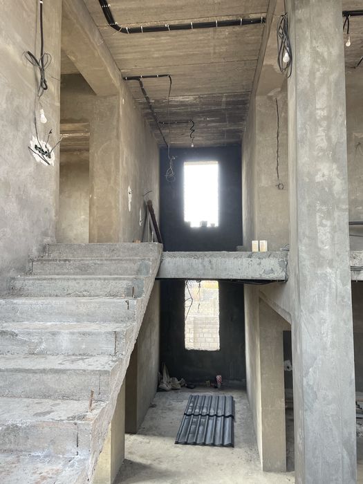 Продам дом в стиле Хай-Тек