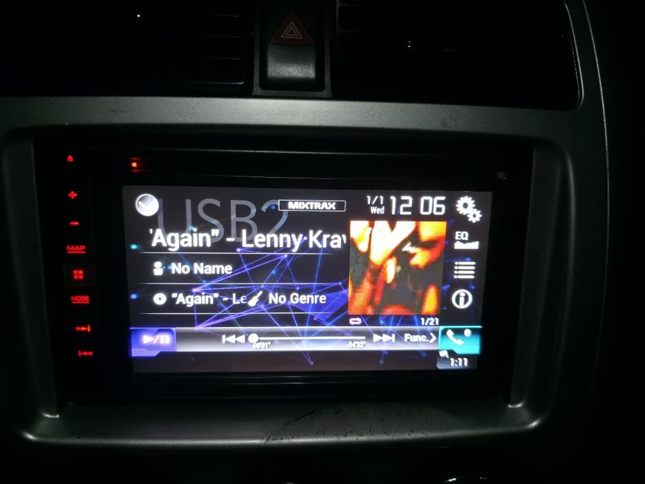 Продавам Pioneer avic-f960dab