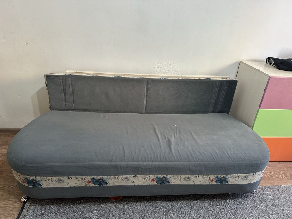 Диван тахта,раскладной