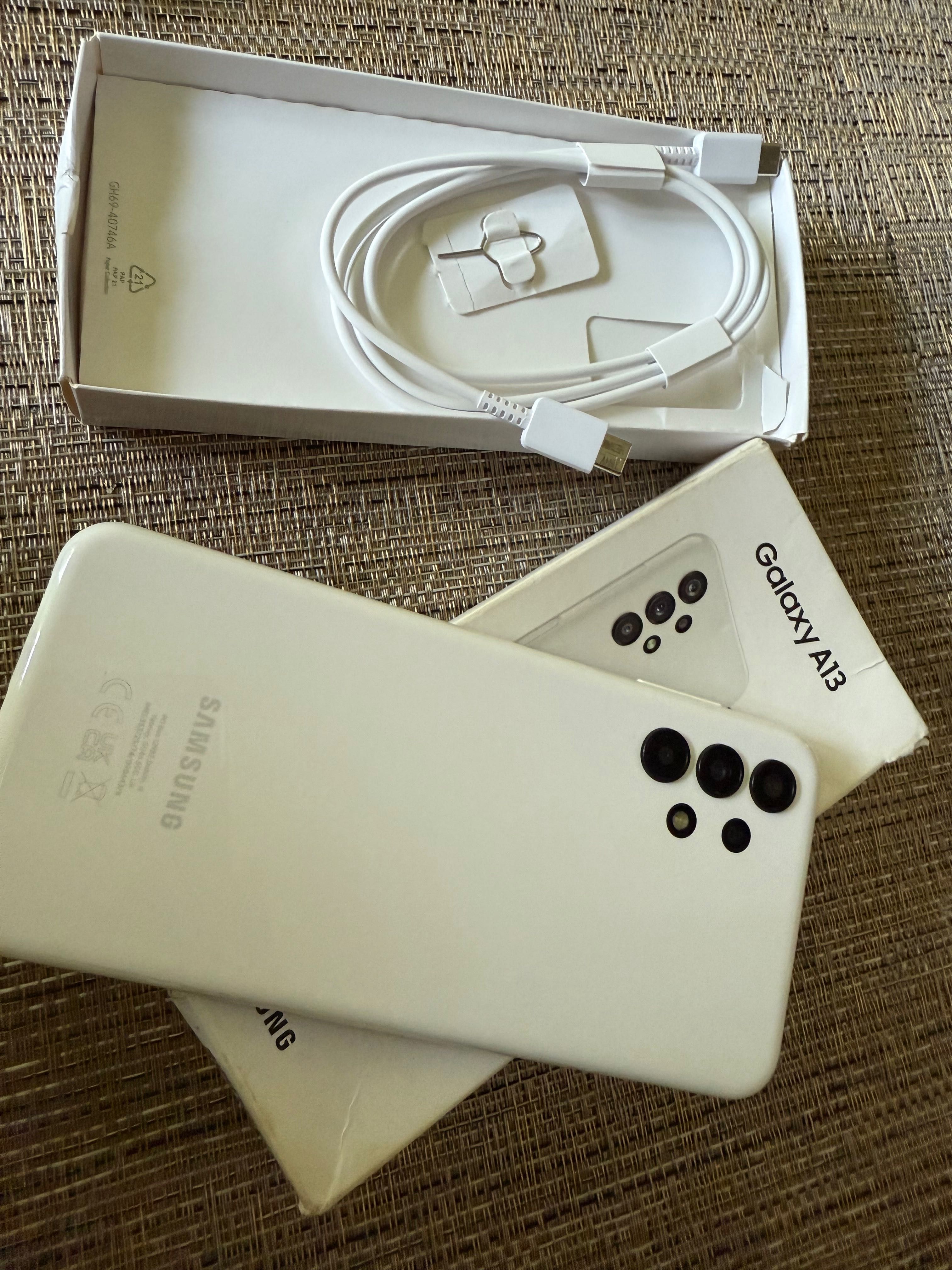 Samsung Galaxy A13 – като нов, перфектен избор!