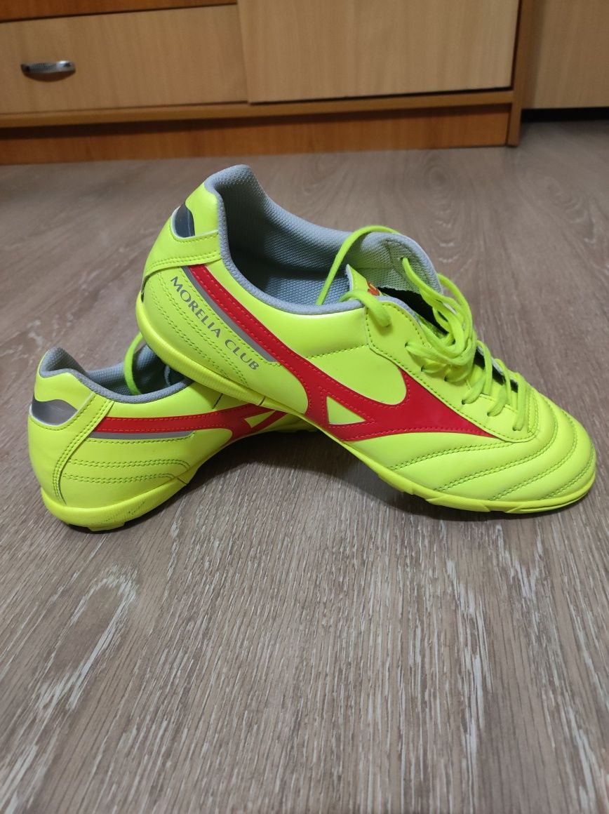 Adidasi Mizuno Morelia Sintetic