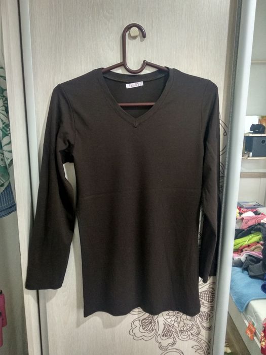 Женская водолазка новая 46/48р, наш адрес Сайрам центр