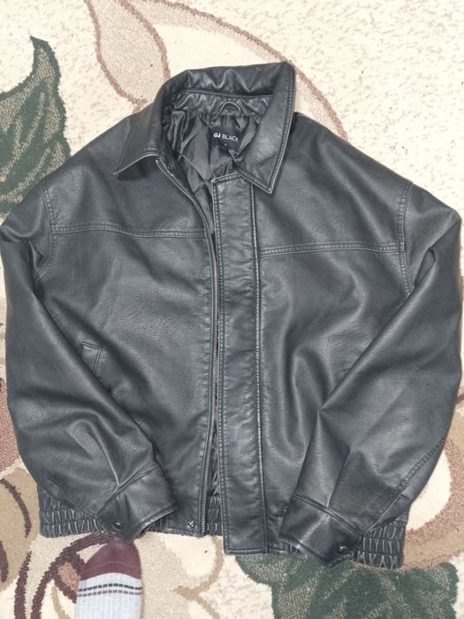 Кожаная куртка новая фирминая