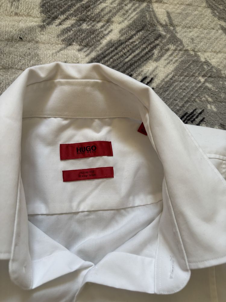 Риза hugo boss размер М