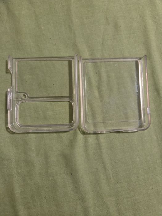 Vând husa samsung z flip3/4