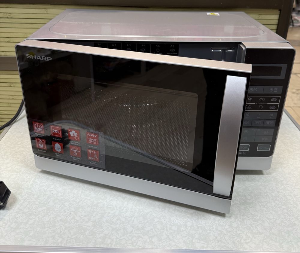 Микровълнова Sharp 20L