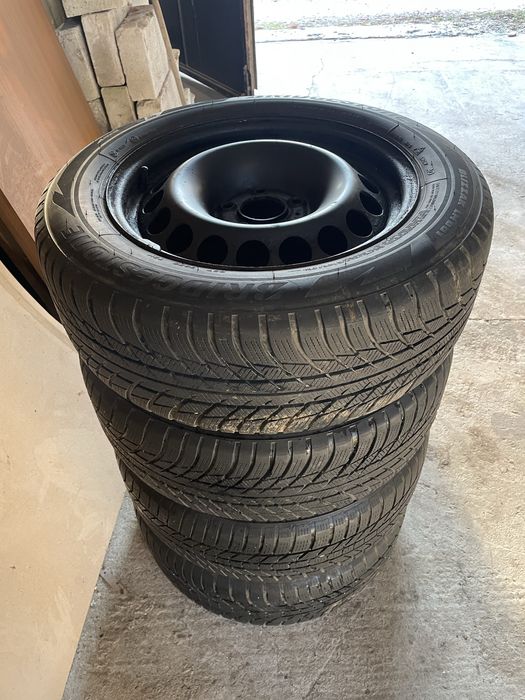 Cauciucuri 205/60/R16 iarnă cu jante tablă R16 AUDI VW
