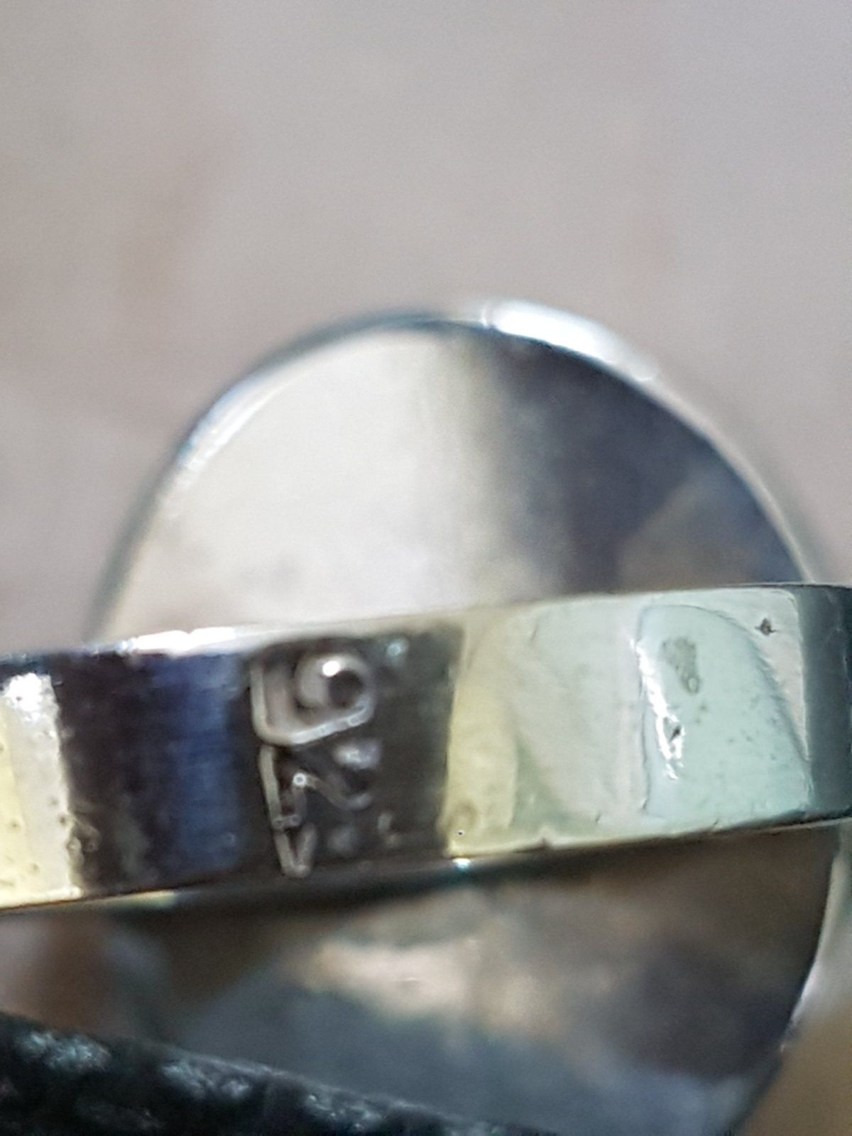 Сребърен пръстен с естествен камък малахит. Ръчно изработен