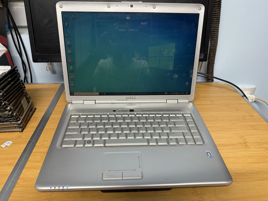 Dell Inspiron 1525