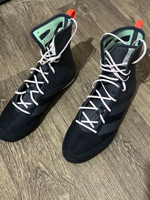 Маратонки за бокс Адидас