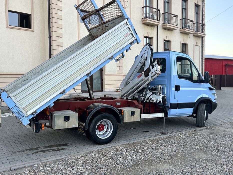 Iveco daily 65c17 basculabil trilateral cu macara(gru)