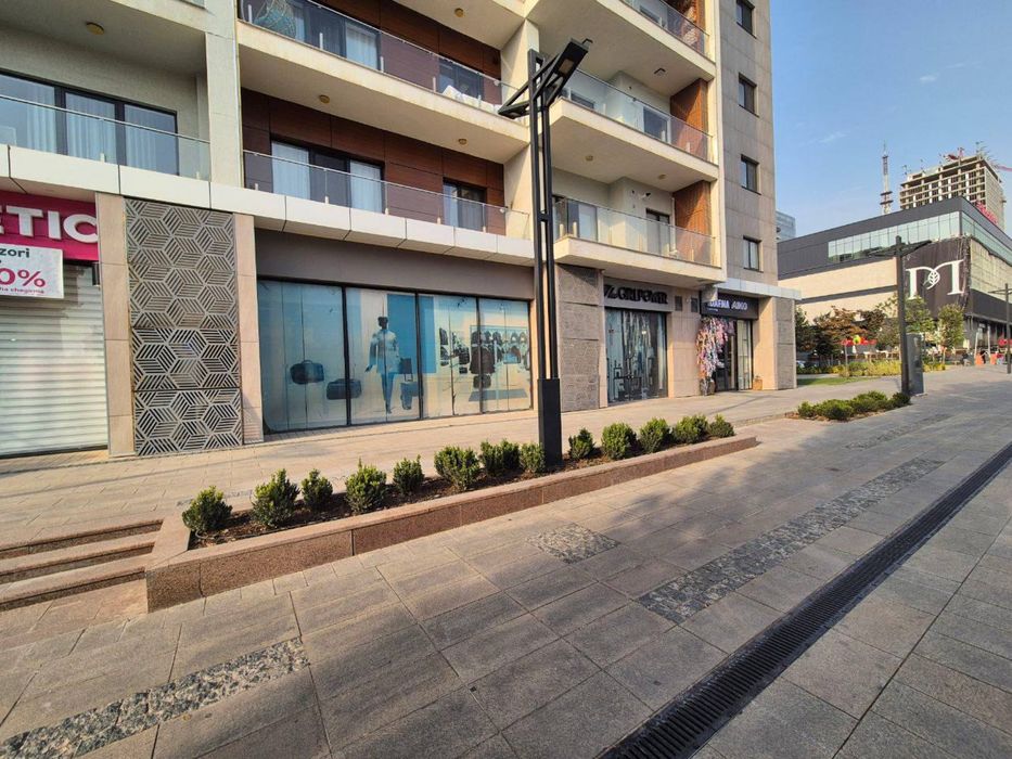 Tashkent City ЖК Gardens Коммерческое помещение, 220м2. Первая линия