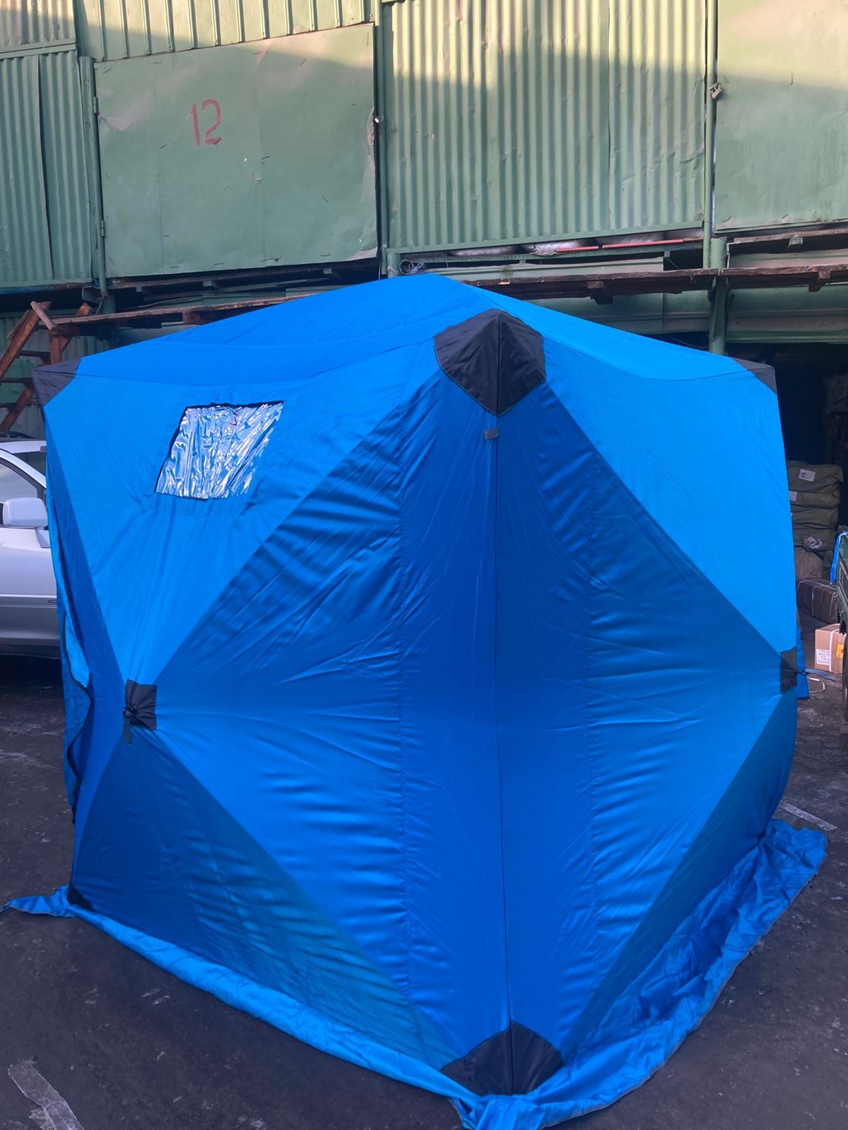 Палатка зонт. высокого качества. 4 человека.. Есть Кубы всесезонные