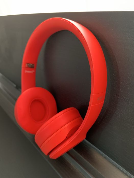 Casti wireless Beats Solo 3 rosii