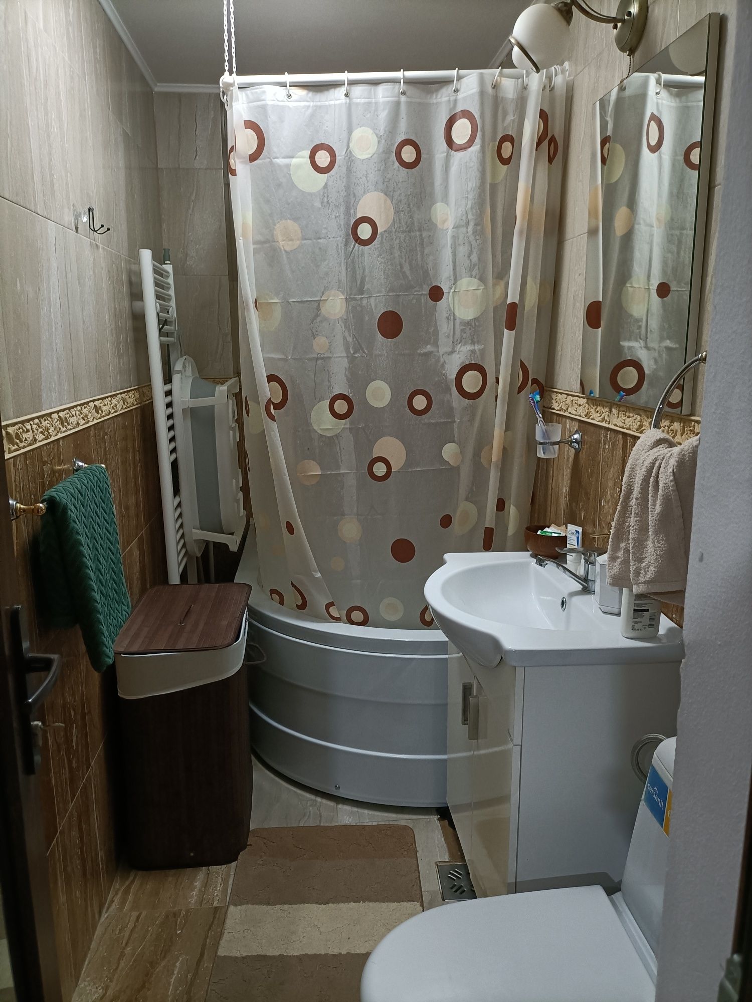 Vând apartament  cu 2 camere