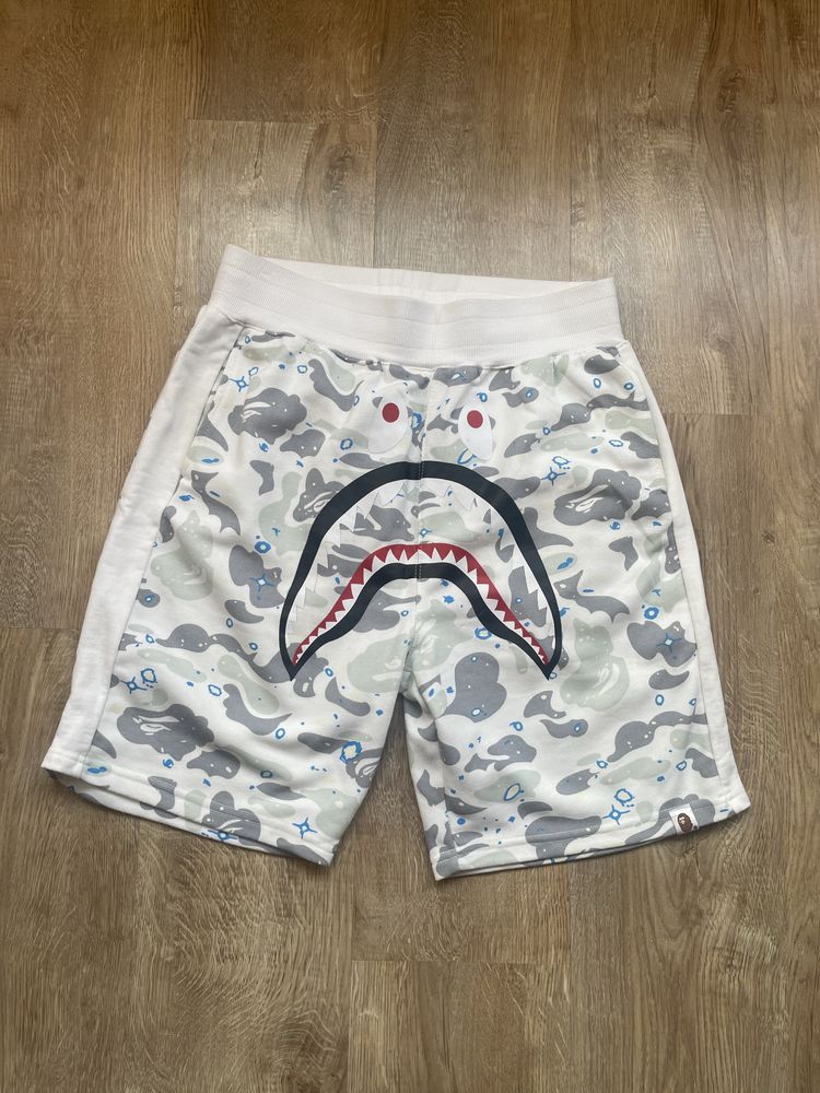 Vand pantaloni scurti bape glow in the dark