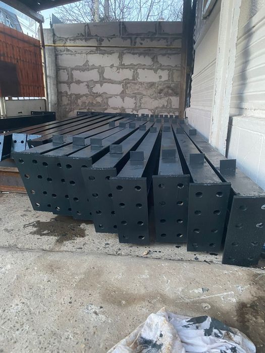 Vând structura metalică din IPE