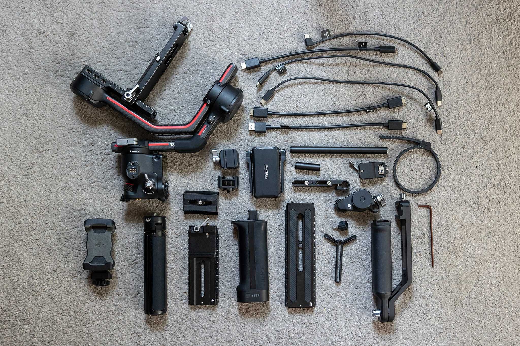Гимбъл DJI RS 3 Pro Combo с гаранция, перфектно състояние