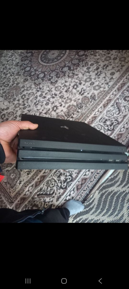 PS4 pro ideal tiniq o'yinlar yozilgan disk solid oyno'rasiz plomba bor
