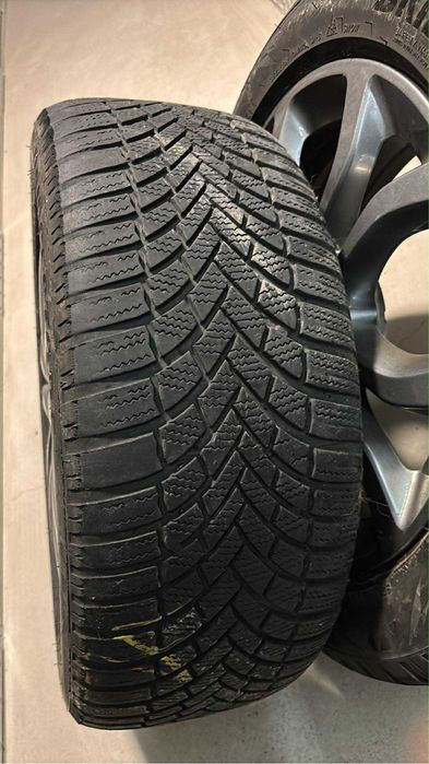 Anvelope de iarna bridgestone blizzak lm005 225/50r17