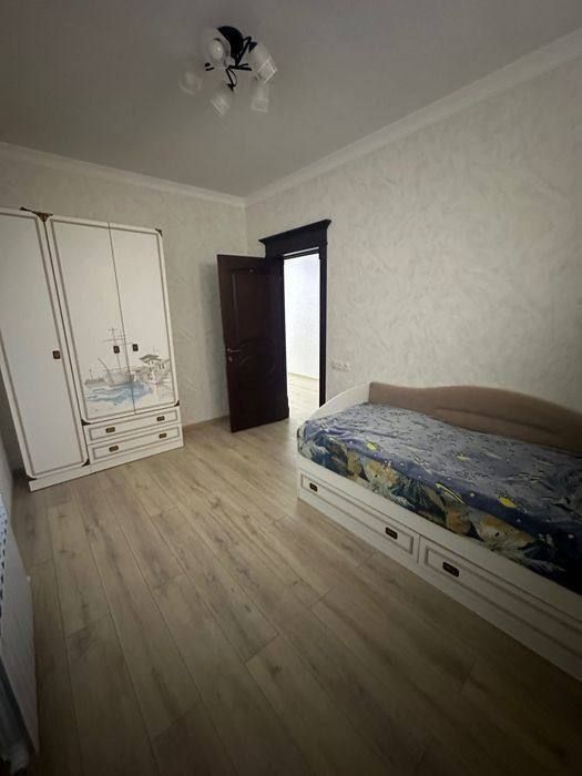 Продам квартиру Циалковской 5/1/4 100м2